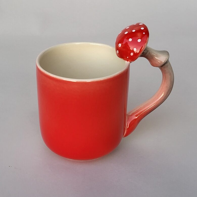 Sēņu krūze, lakoniska, sarkans gradients