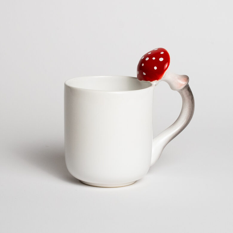 Sēņu krūze, lakoniska, balta