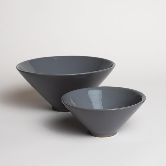 Small and medium trapezoid bowls, grey